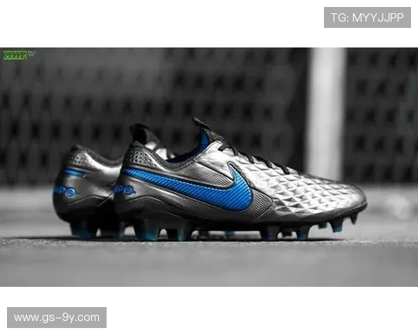 教你把隐藏启动的足球控件设置为居中显示并恢复：步骤详解与实用技巧